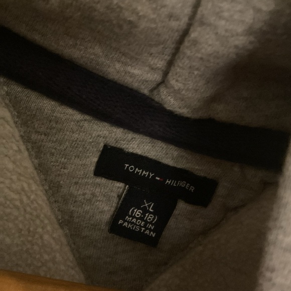 Tommy Hilfiger - Hooded Pullover Sweatshirt - Gray - Youth Size (16/18) - Picture 3 of 11